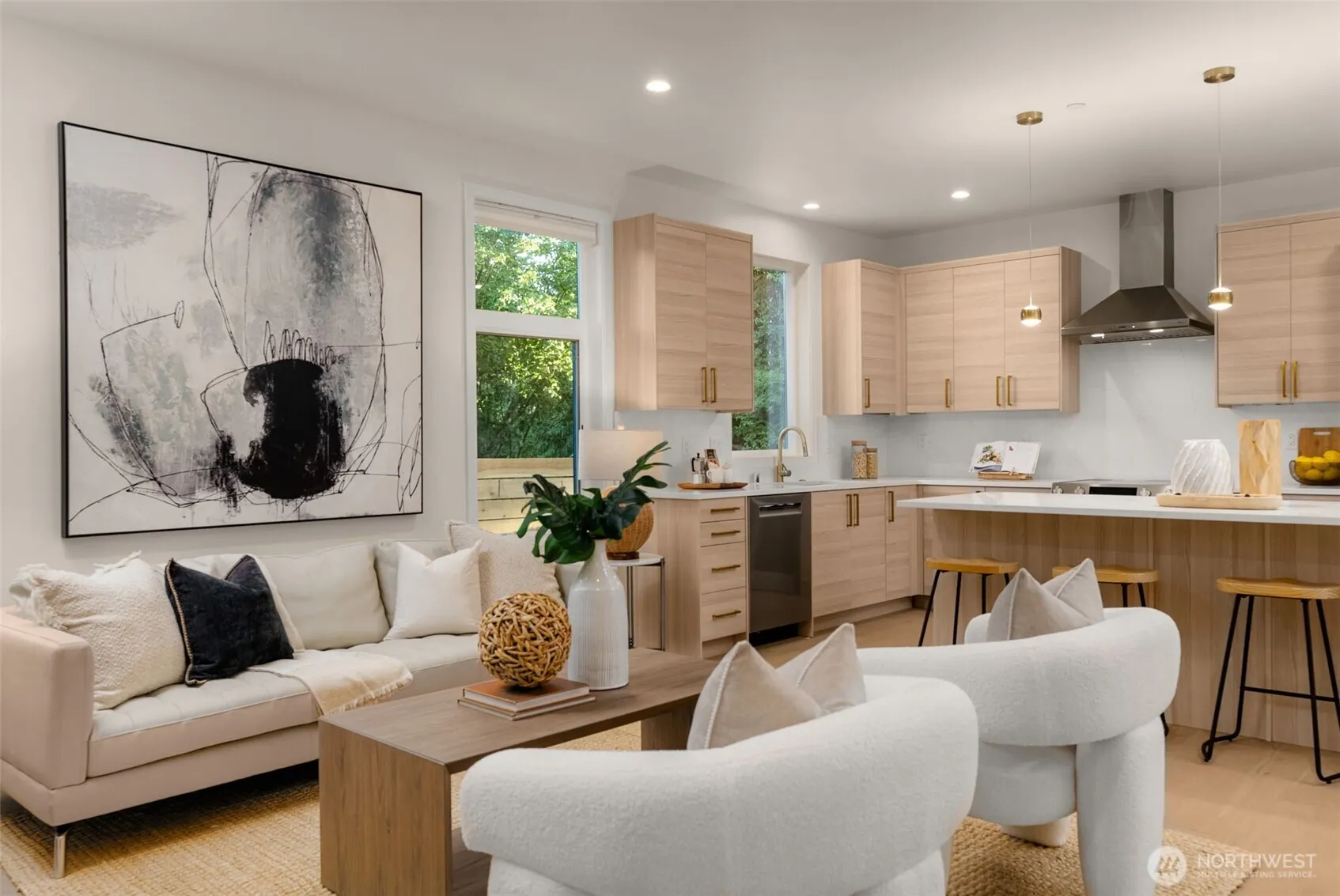 13043 111th Avenue NE, Kirkland, WA 98034
