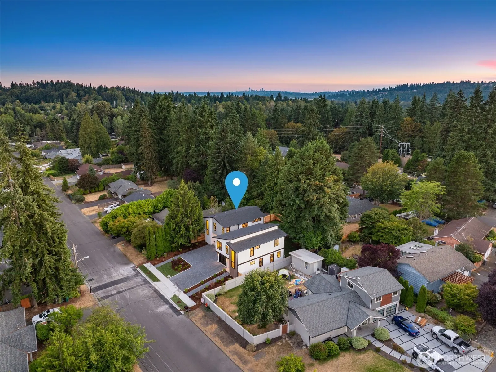 13043 111th Avenue NE, Kirkland, WA 98034