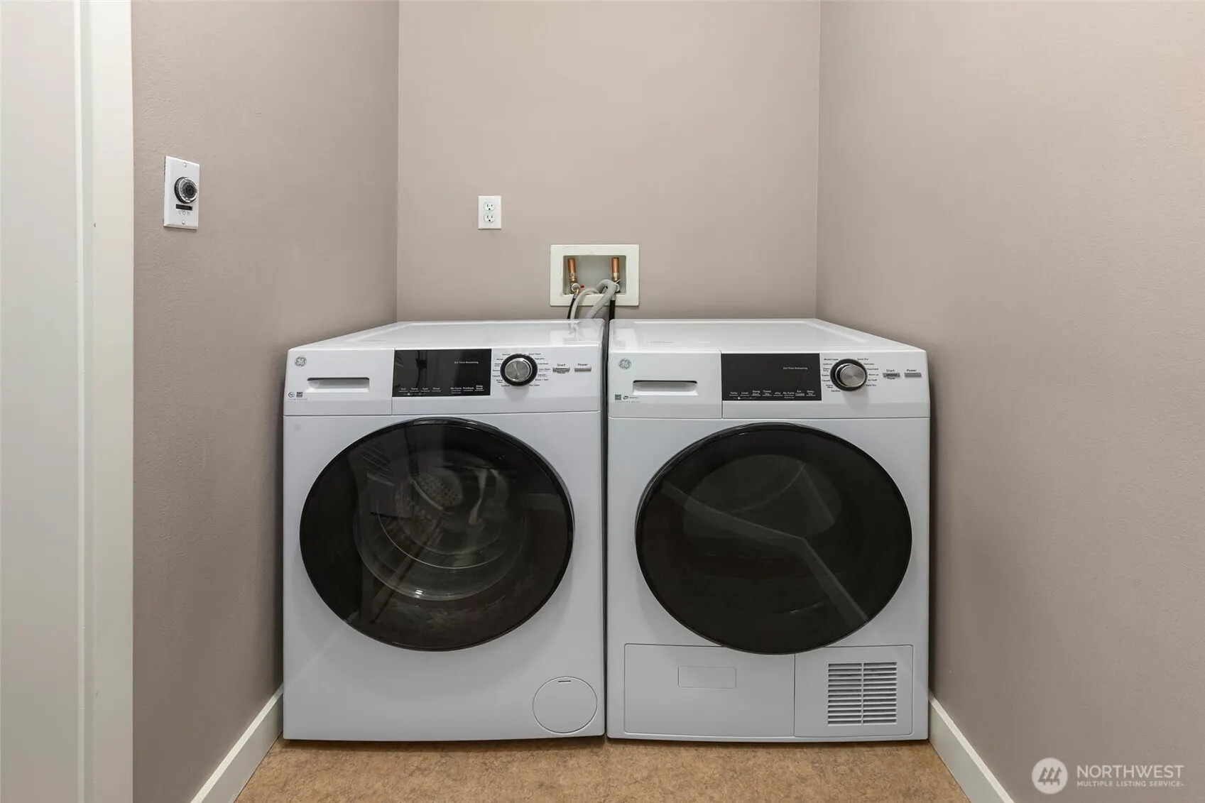 375 Kirkland Avenue #327, Kirkland, WA 98033