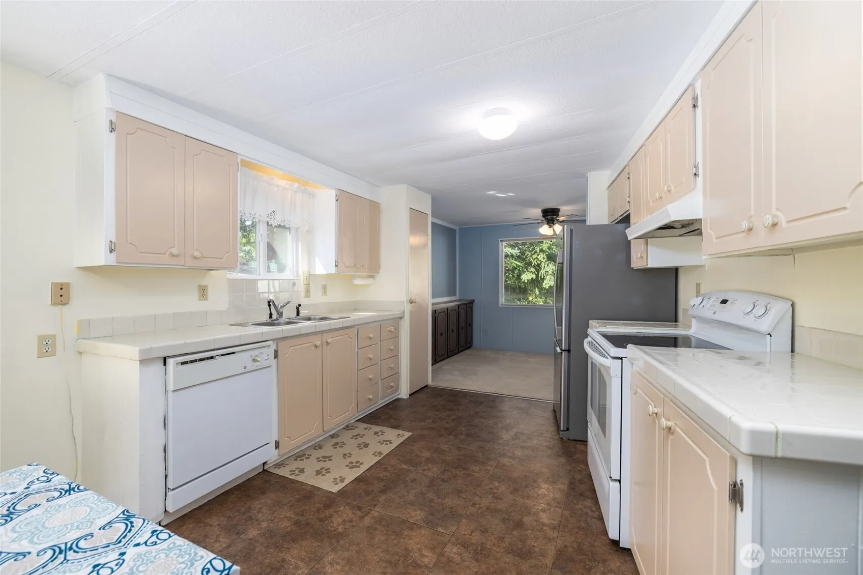 3333 228th Street SE #100, Bothell, WA 98021