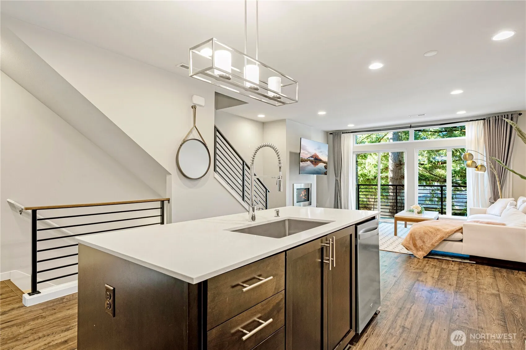 13905 NE 15th Court , Bellevue, WA 98005