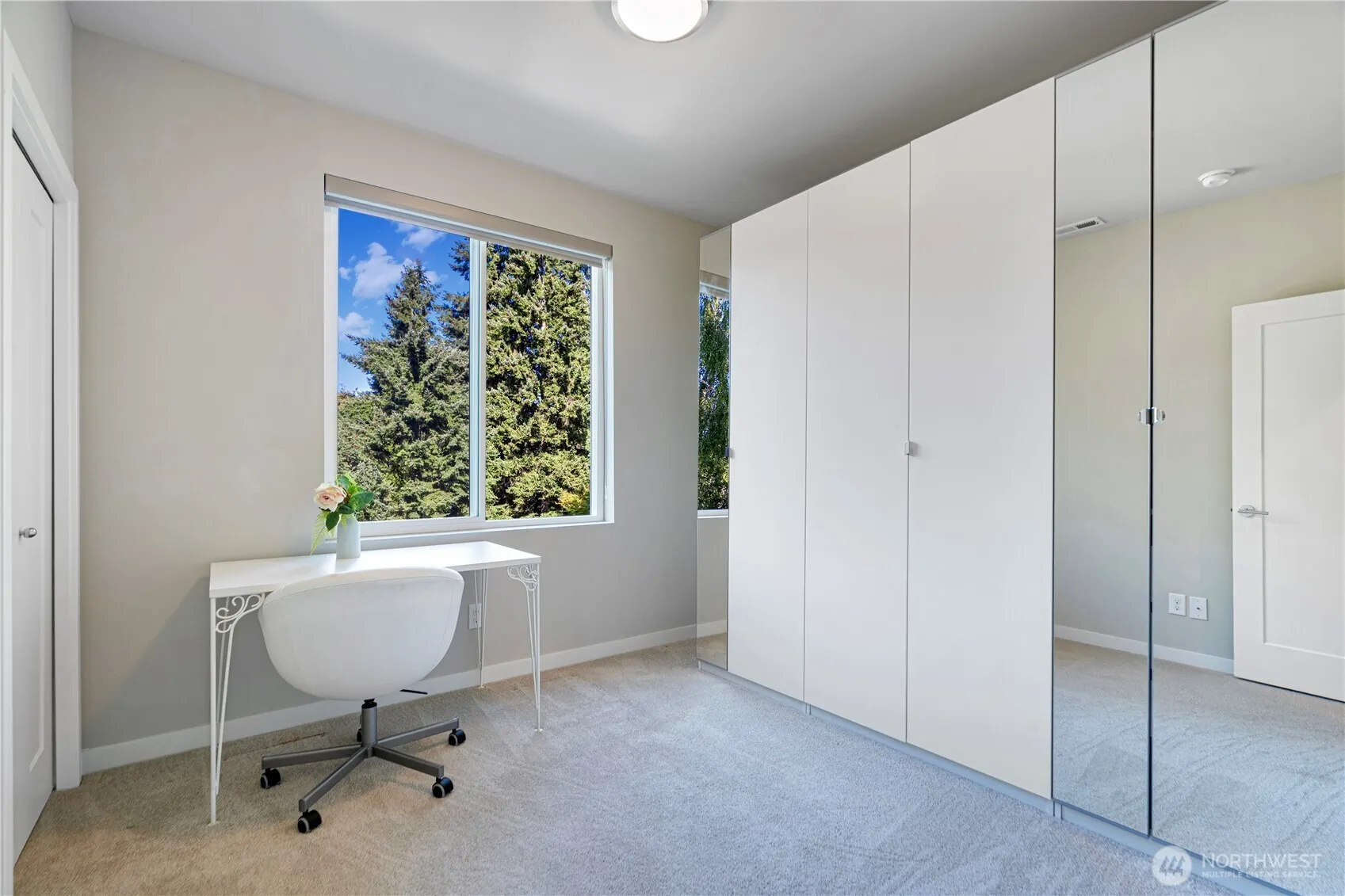 13905 NE 15th Court , Bellevue, WA 98005