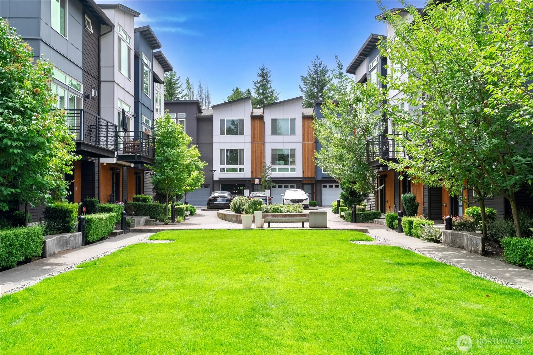 13905 NE 15th Court , Bellevue, WA 98005