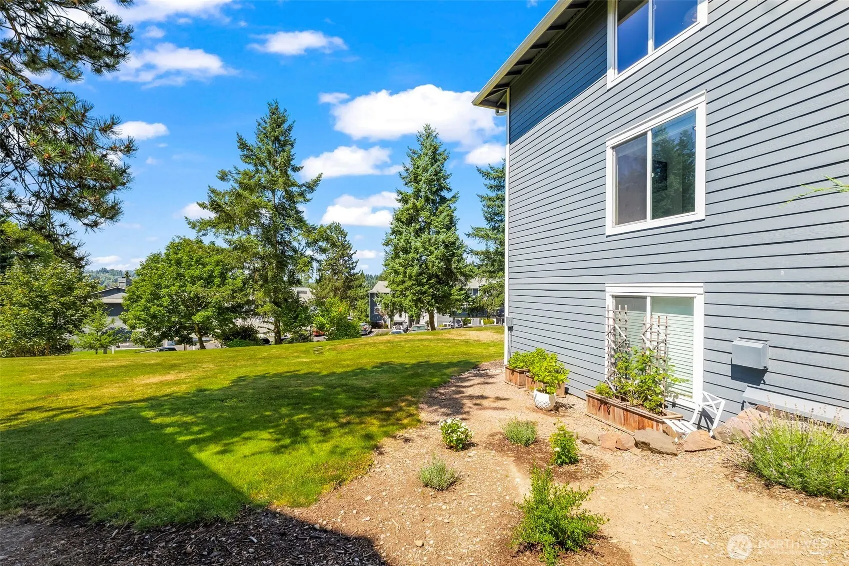 14221 NE 181st Place #P201, Woodinville, WA 98072