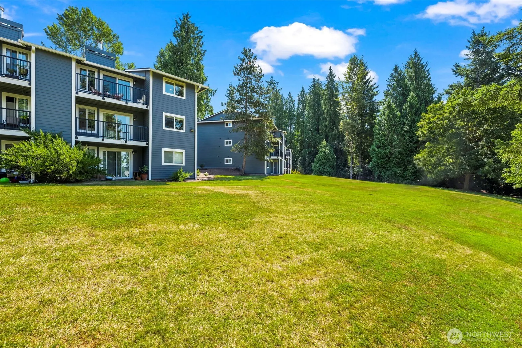 14221 NE 181st Place #P201, Woodinville, WA 98072