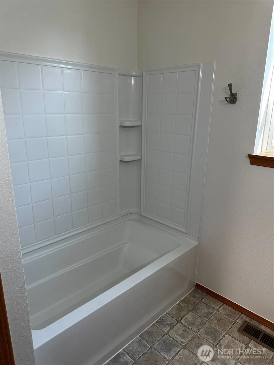 19352 114th Place SE, Kent, WA 98031