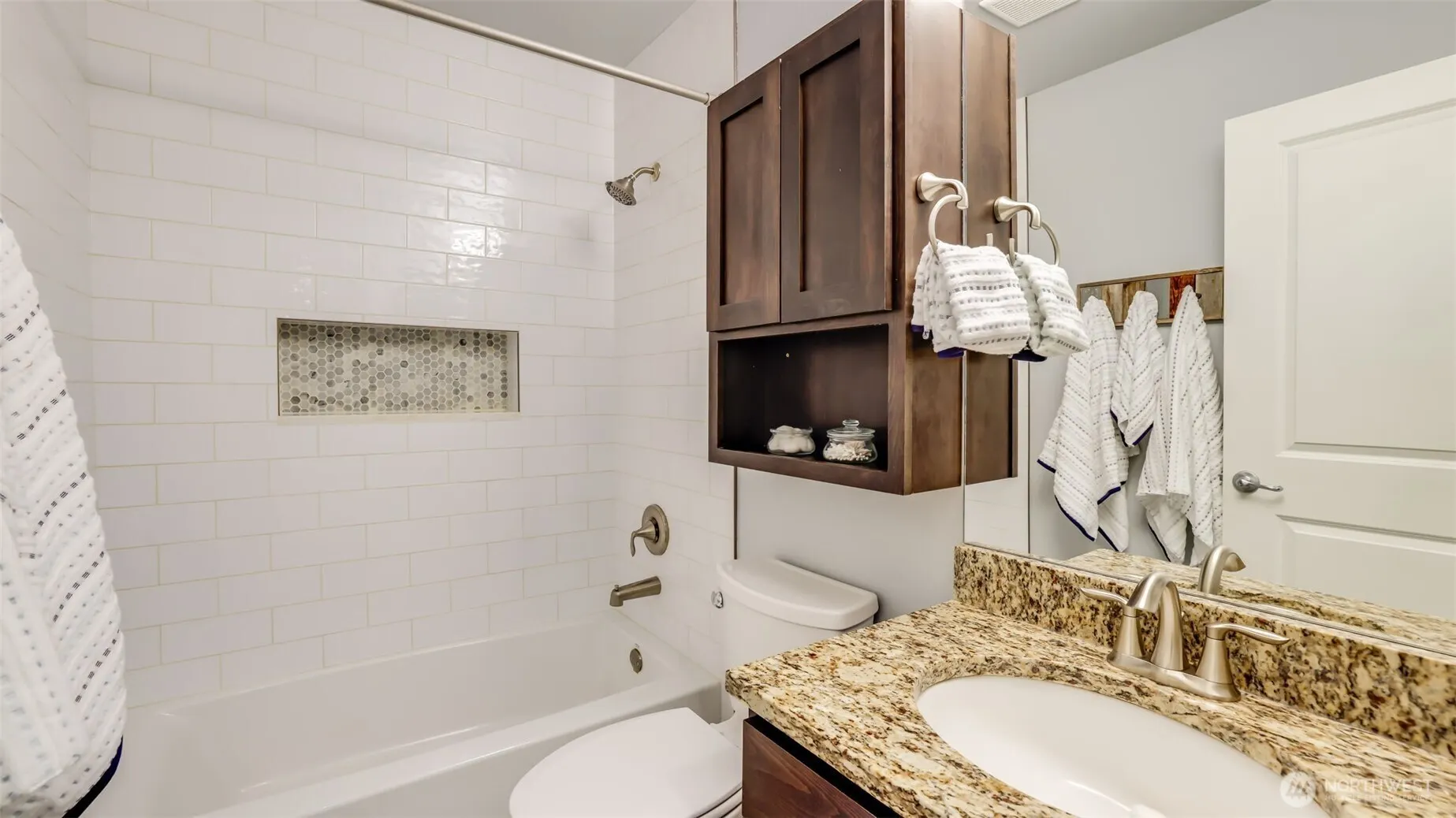 5120 NE 9th Place , Renton, WA 98059