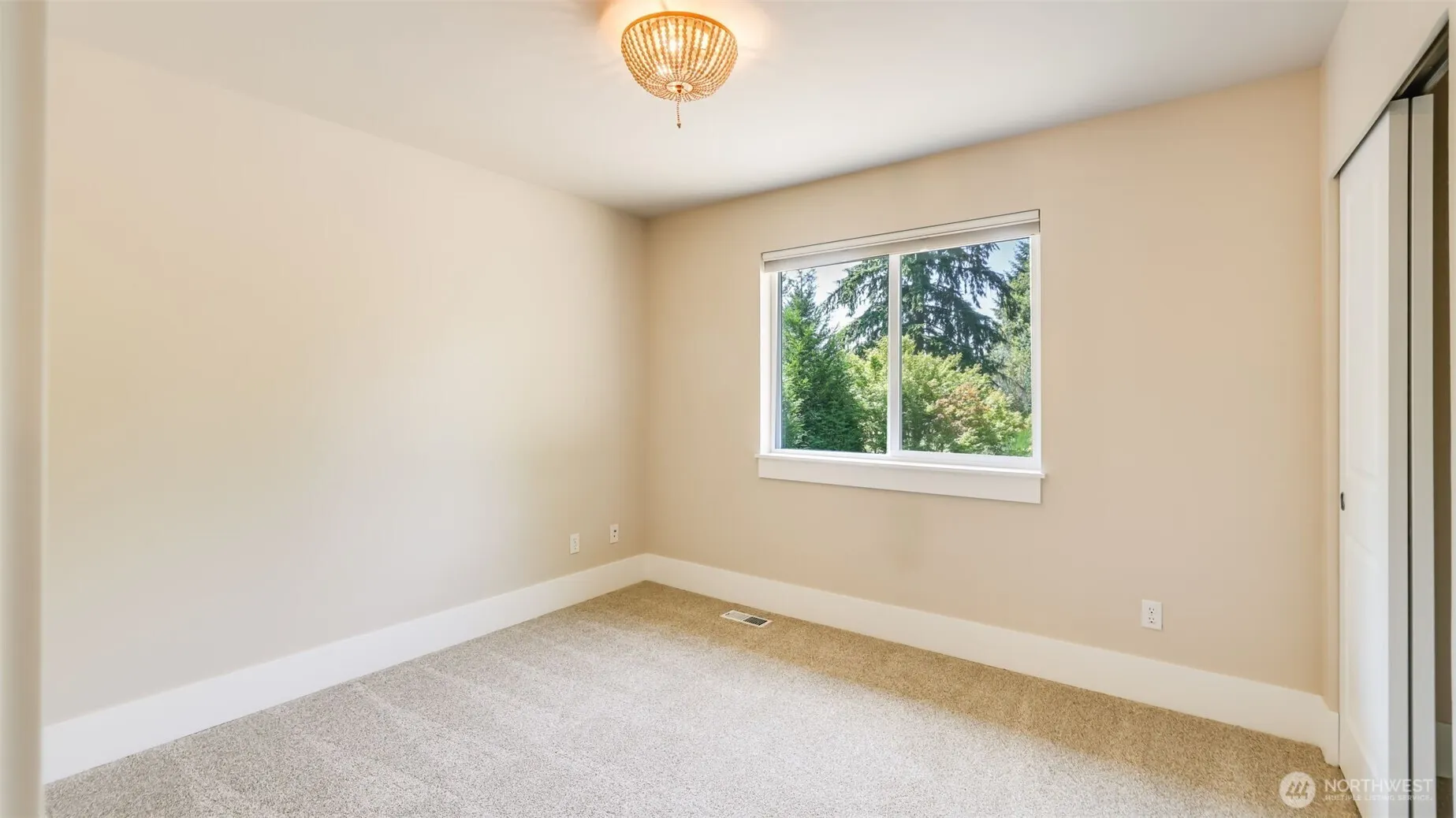 5120 NE 9th Place , Renton, WA 98059