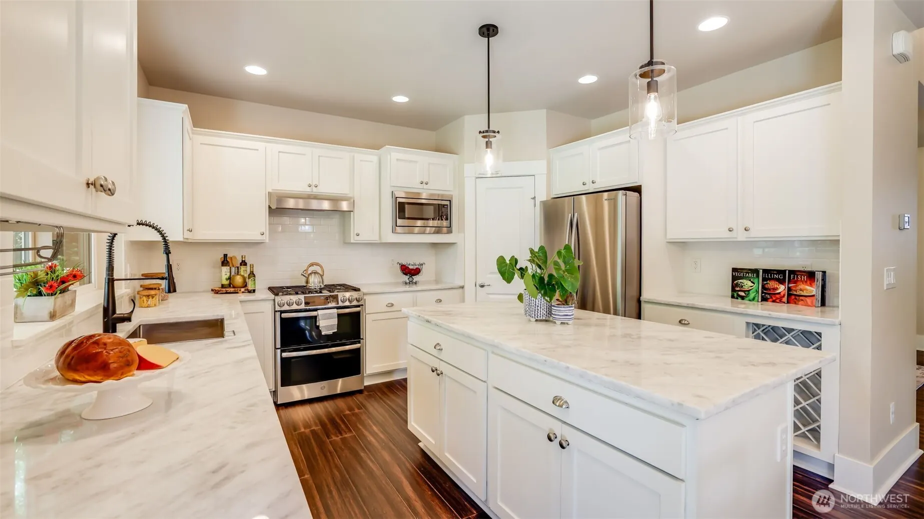 5120 NE 9th Place , Renton, WA 98059