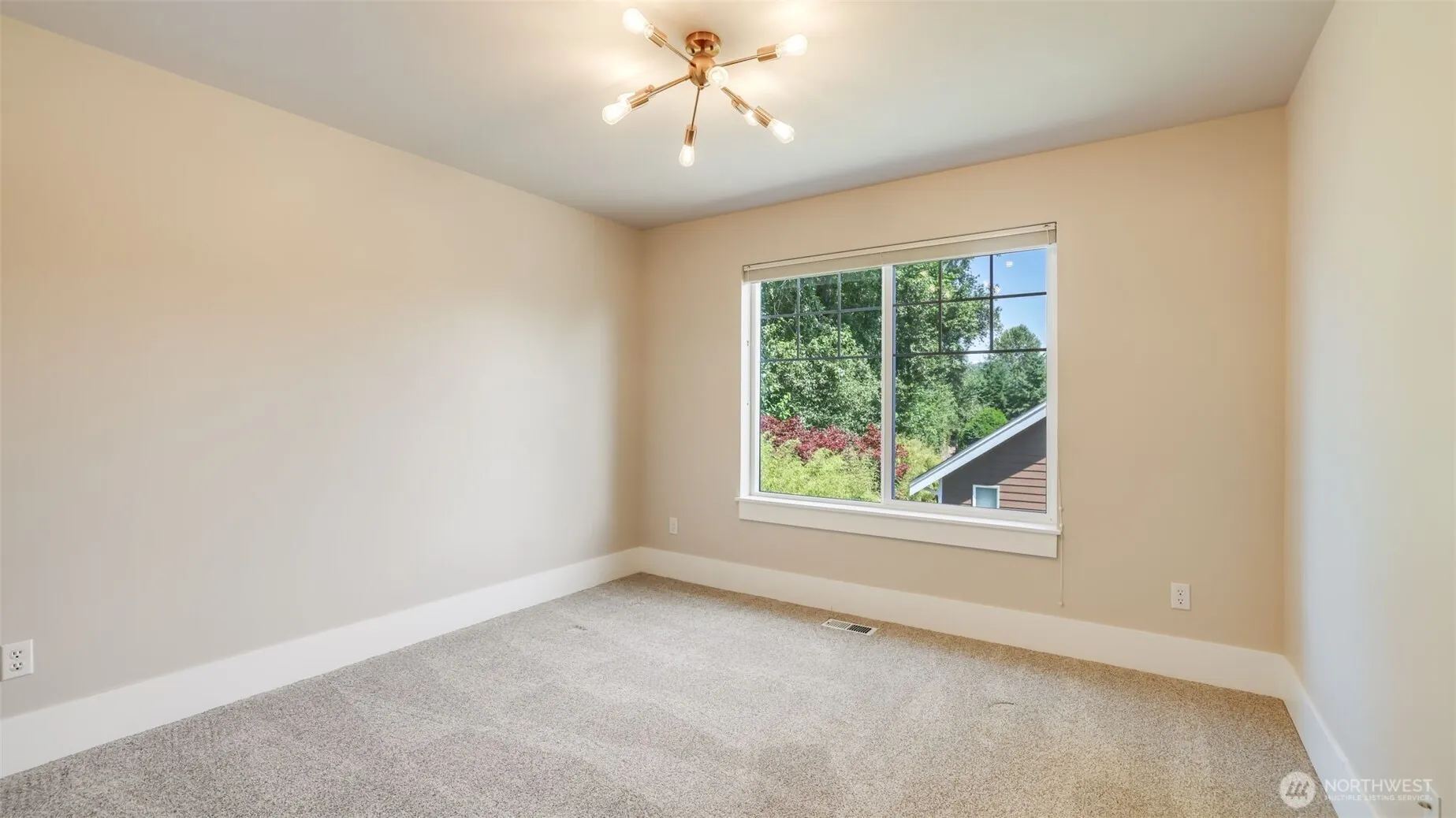5120 NE 9th Place , Renton, WA 98059