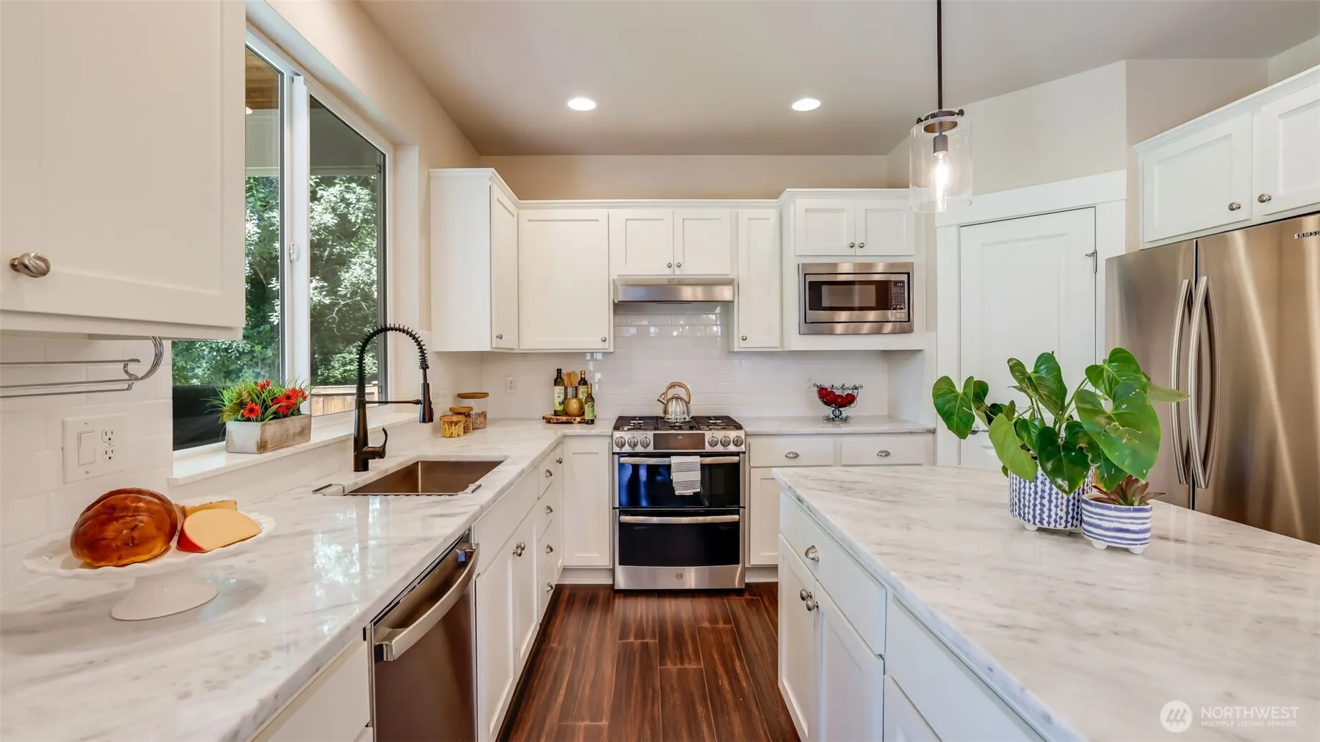 5120 NE 9th Place , Renton, WA 98059