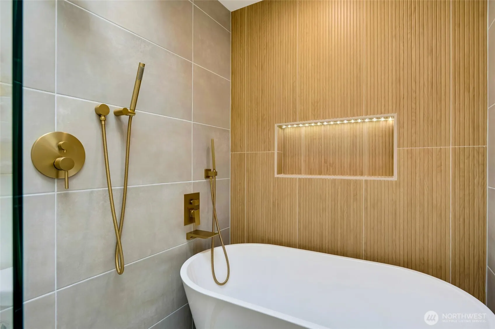 14413 118th Avenue NE, Kirkland, WA 98034