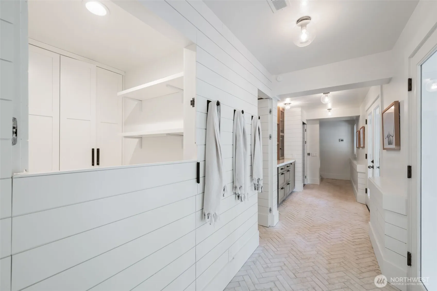 21819 SE 13th Place , Sammamish, WA 98075