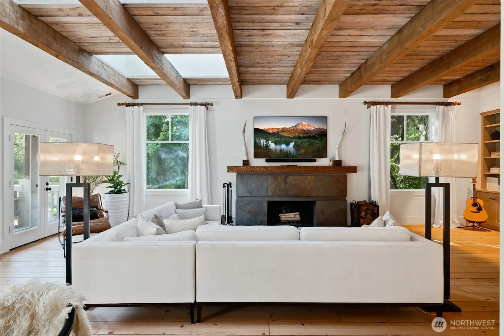 21819 SE 13th Place , Sammamish, WA 98075