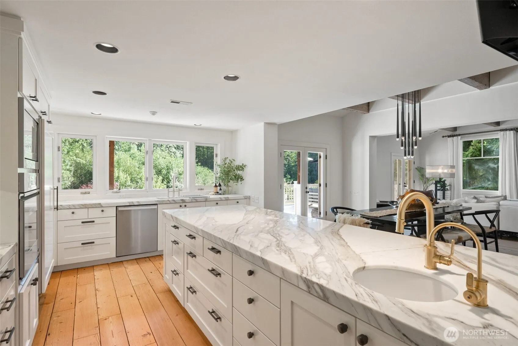 21819 SE 13th Place , Sammamish, WA 98075