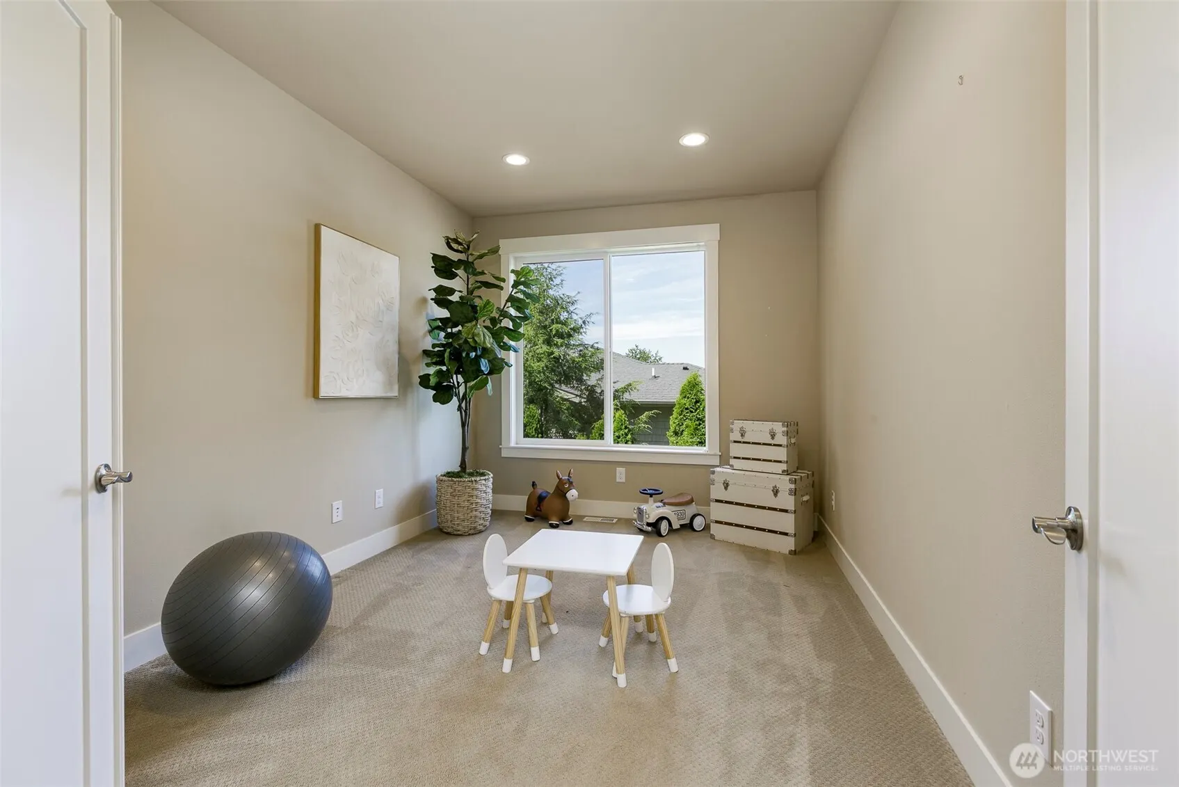 10905 102nd Avenue NE, Kirkland, WA 98033