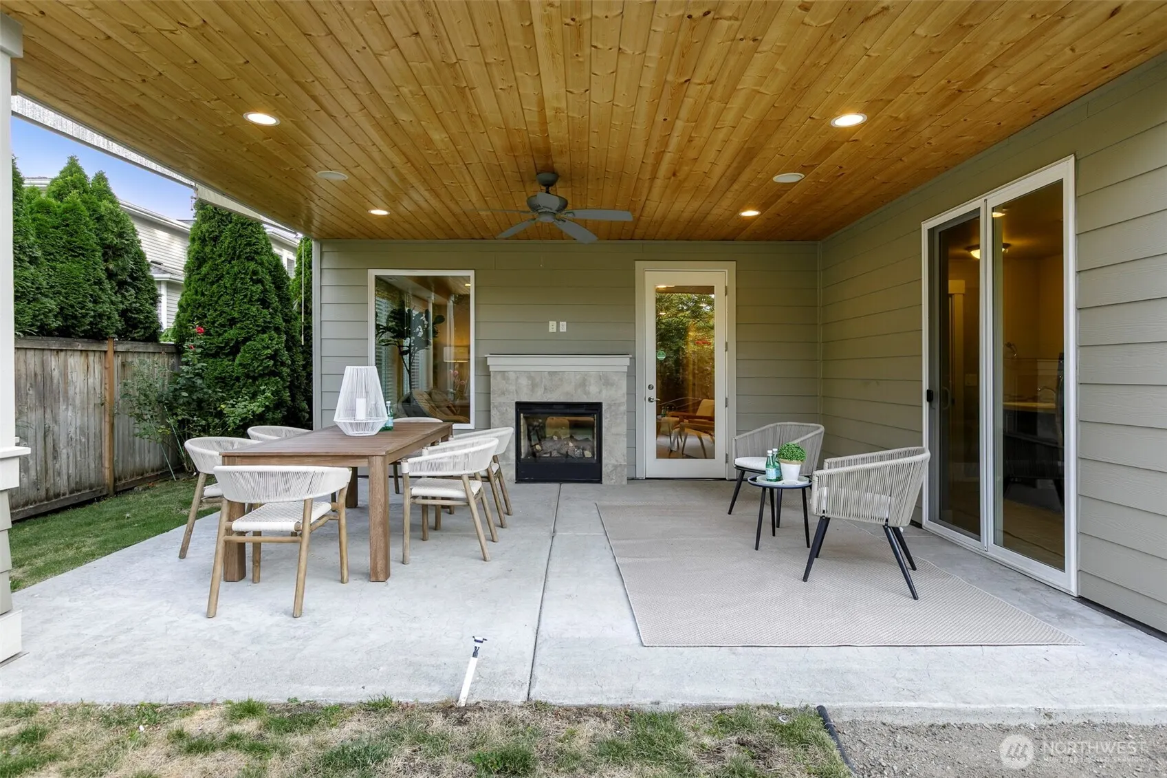 10905 102nd Avenue NE, Kirkland, WA 98033
