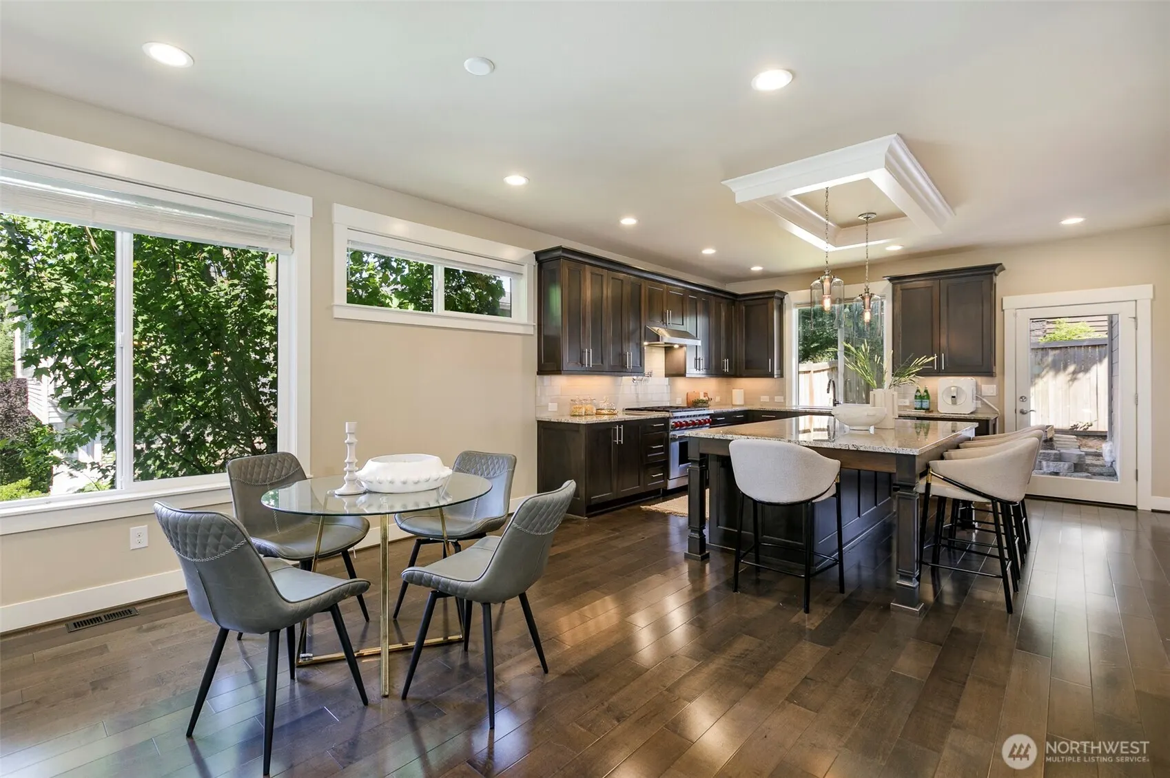 10905 102nd Avenue NE, Kirkland, WA 98033