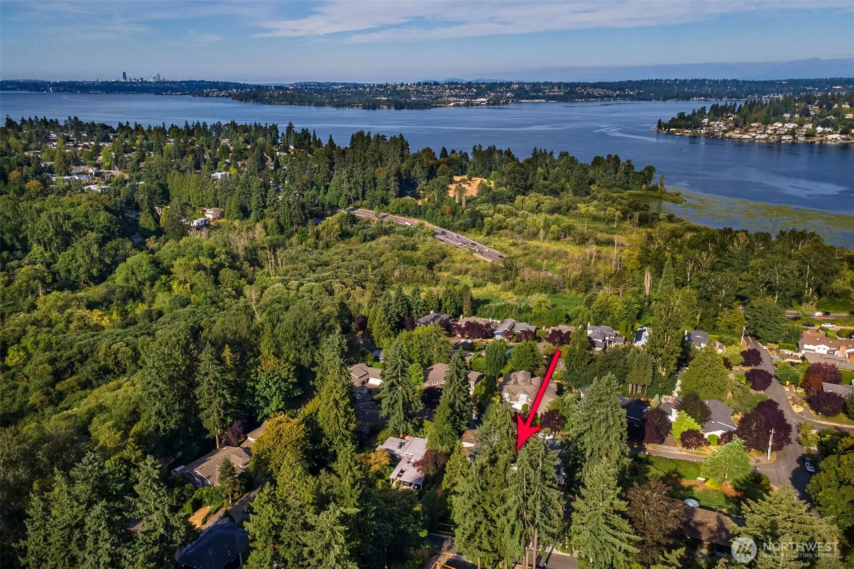 10905 102nd Avenue NE, Kirkland, WA 98033