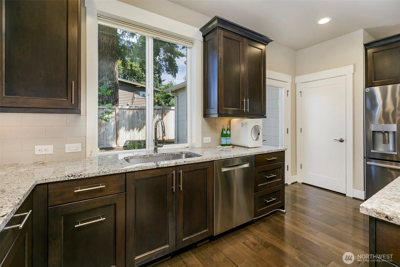 10905 102nd Avenue NE, Kirkland, WA 98033
