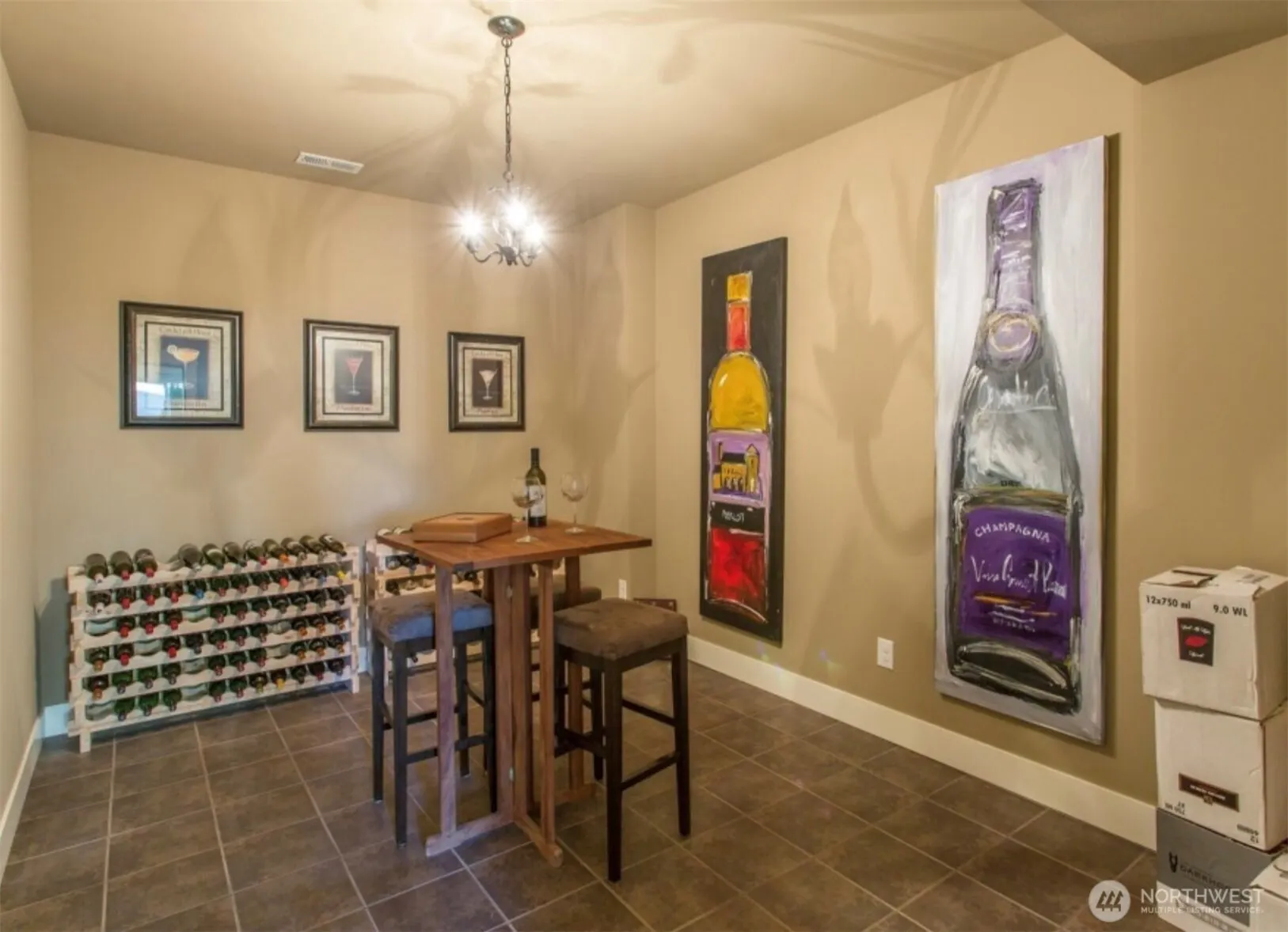 10905 102nd Avenue NE, Kirkland, WA 98033