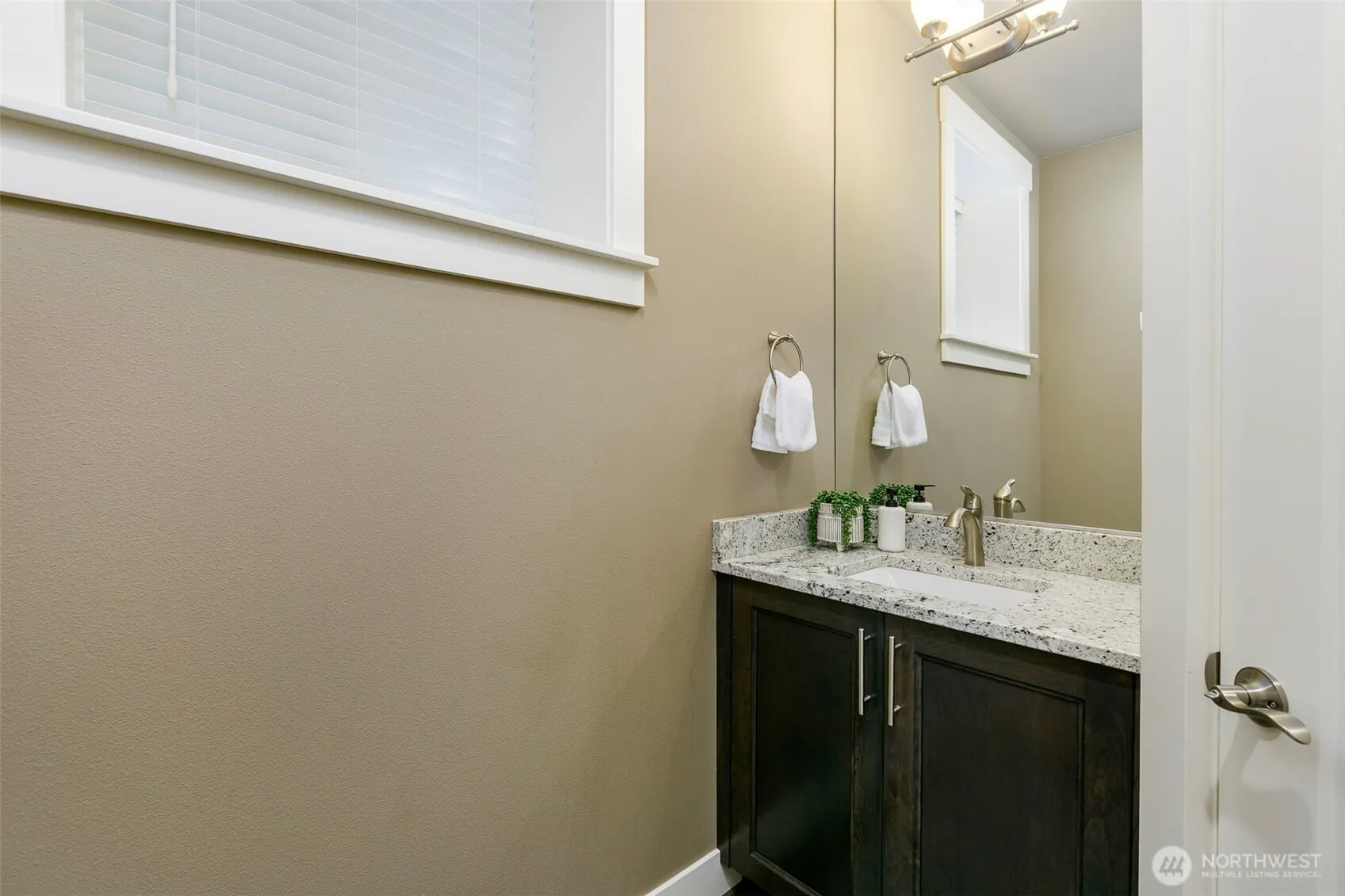 10905 102nd Avenue NE, Kirkland, WA 98033