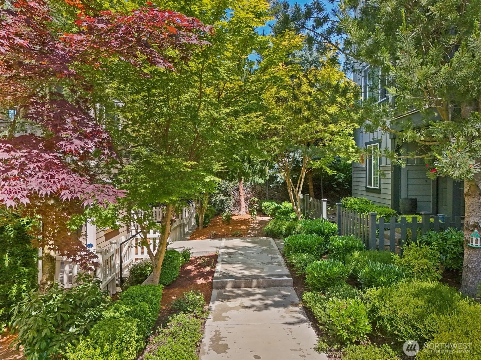 316 NE Eagle Way , Issaquah, WA 98029