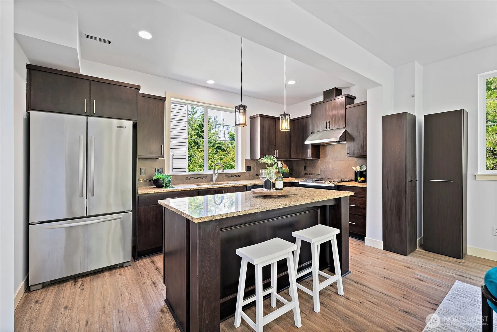 316 NE Eagle Way , Issaquah, WA 98029