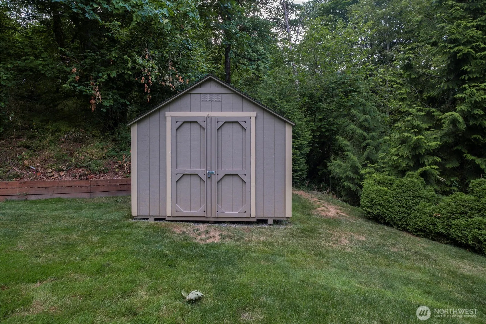 15613 230th Avenue SE, Issaquah, WA 98027
