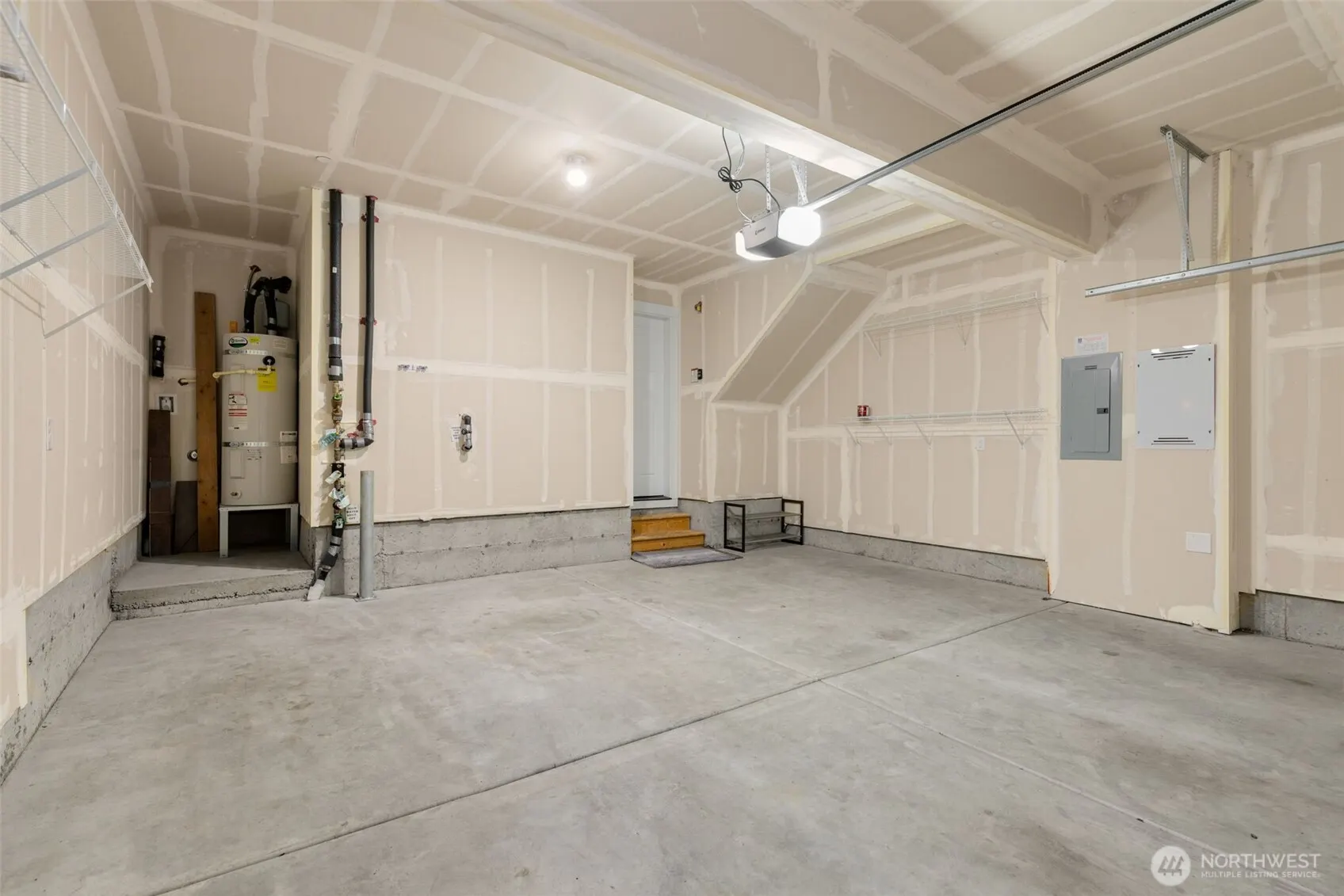 1087 10th Avenue NE, Issaquah, WA 98029