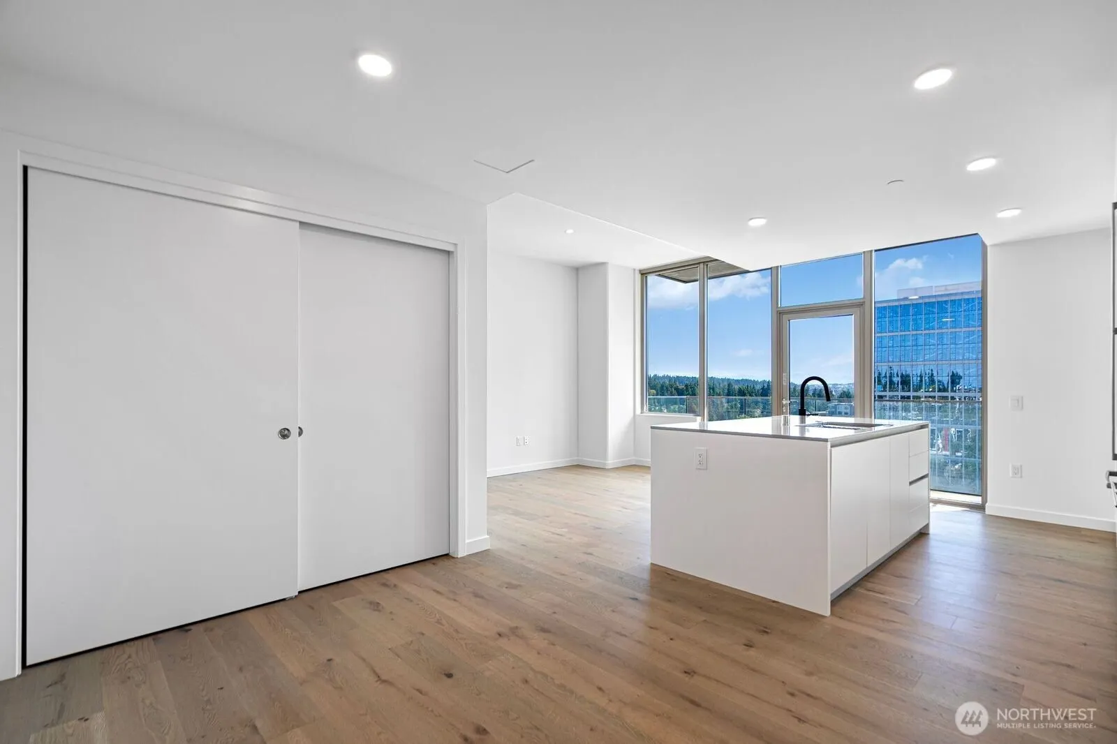 10232 NE 10th Avenue #1207, Bellevue, WA 98004