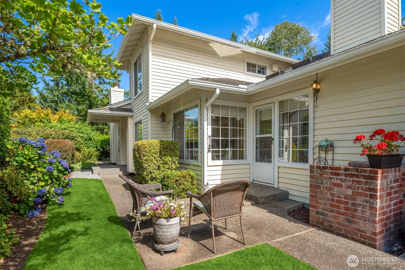2029 Mill Green Court SE, Mill Creek, WA 98012-5800