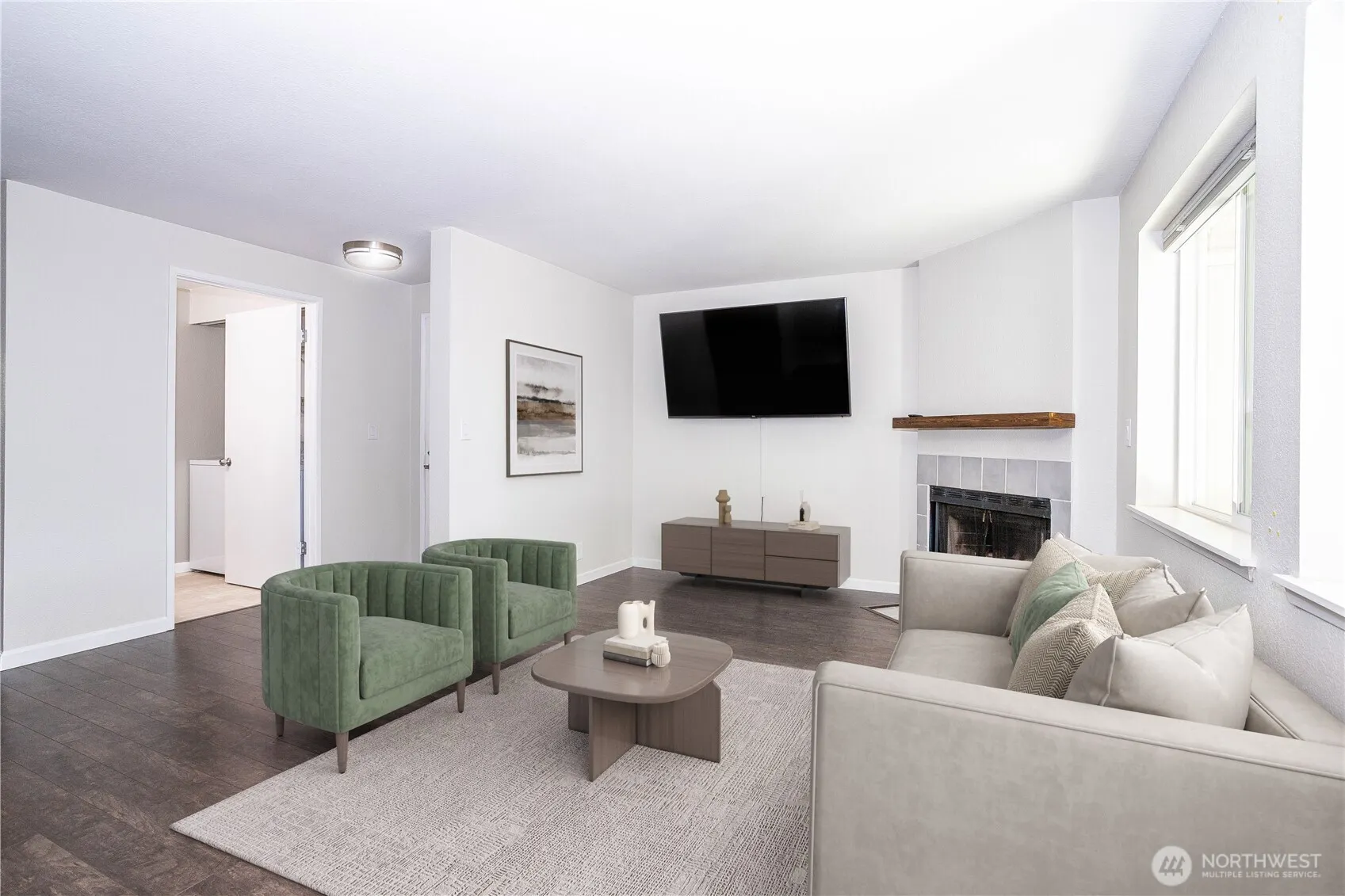4231 NE 5th Street #C102, Renton, WA 98059