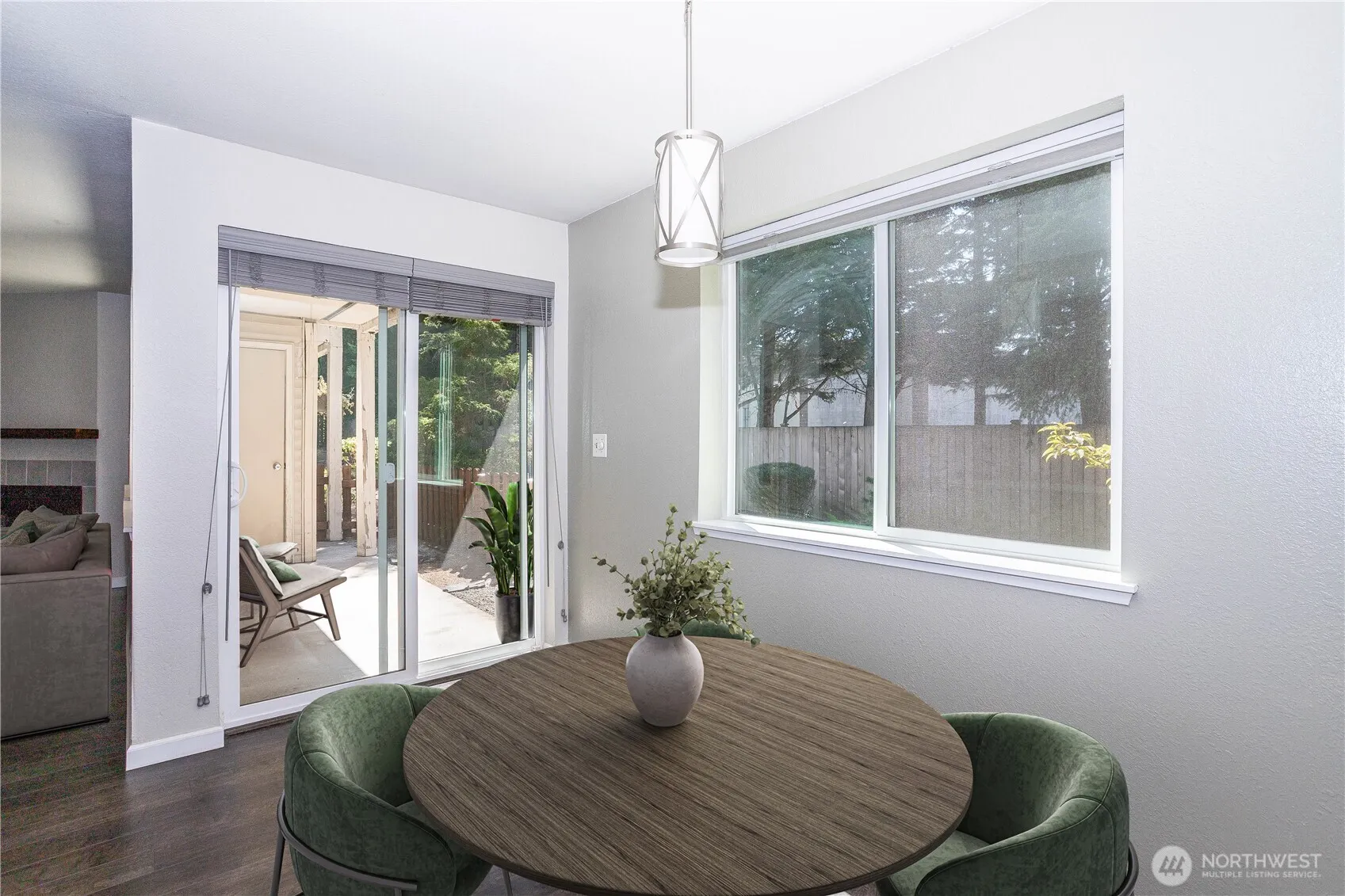 4231 NE 5th Street #C102, Renton, WA 98059