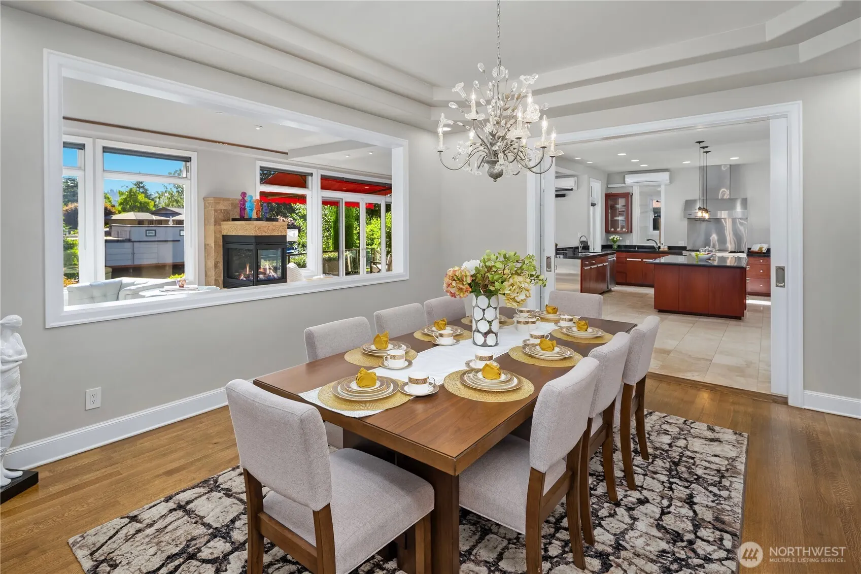 2 Crescent Key SE, Bellevue, WA 98006