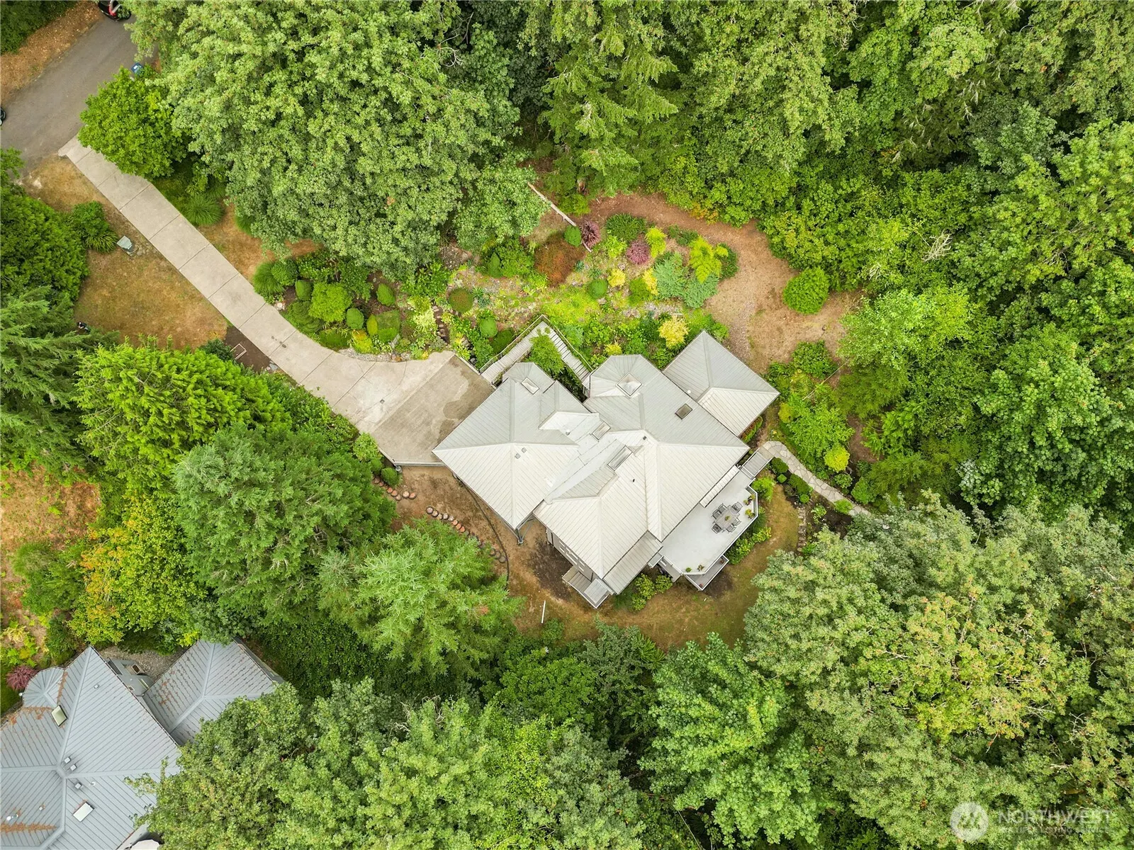 15912 252nd Avenue SE, Issaquah, WA 98027