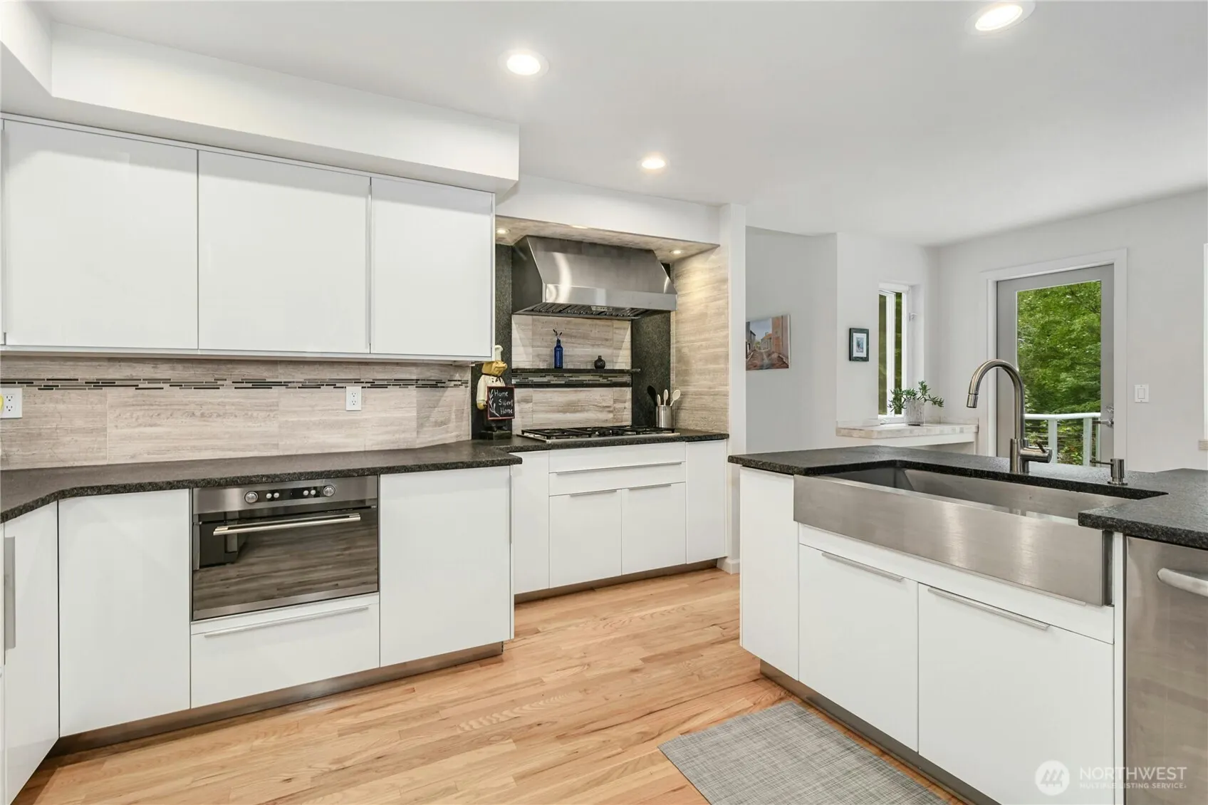15912 252nd Avenue SE, Issaquah, WA 98027