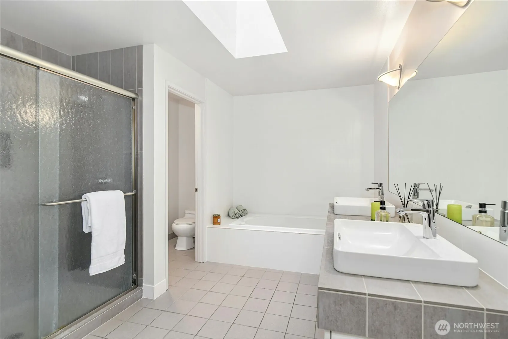 15912 252nd Avenue SE, Issaquah, WA 98027