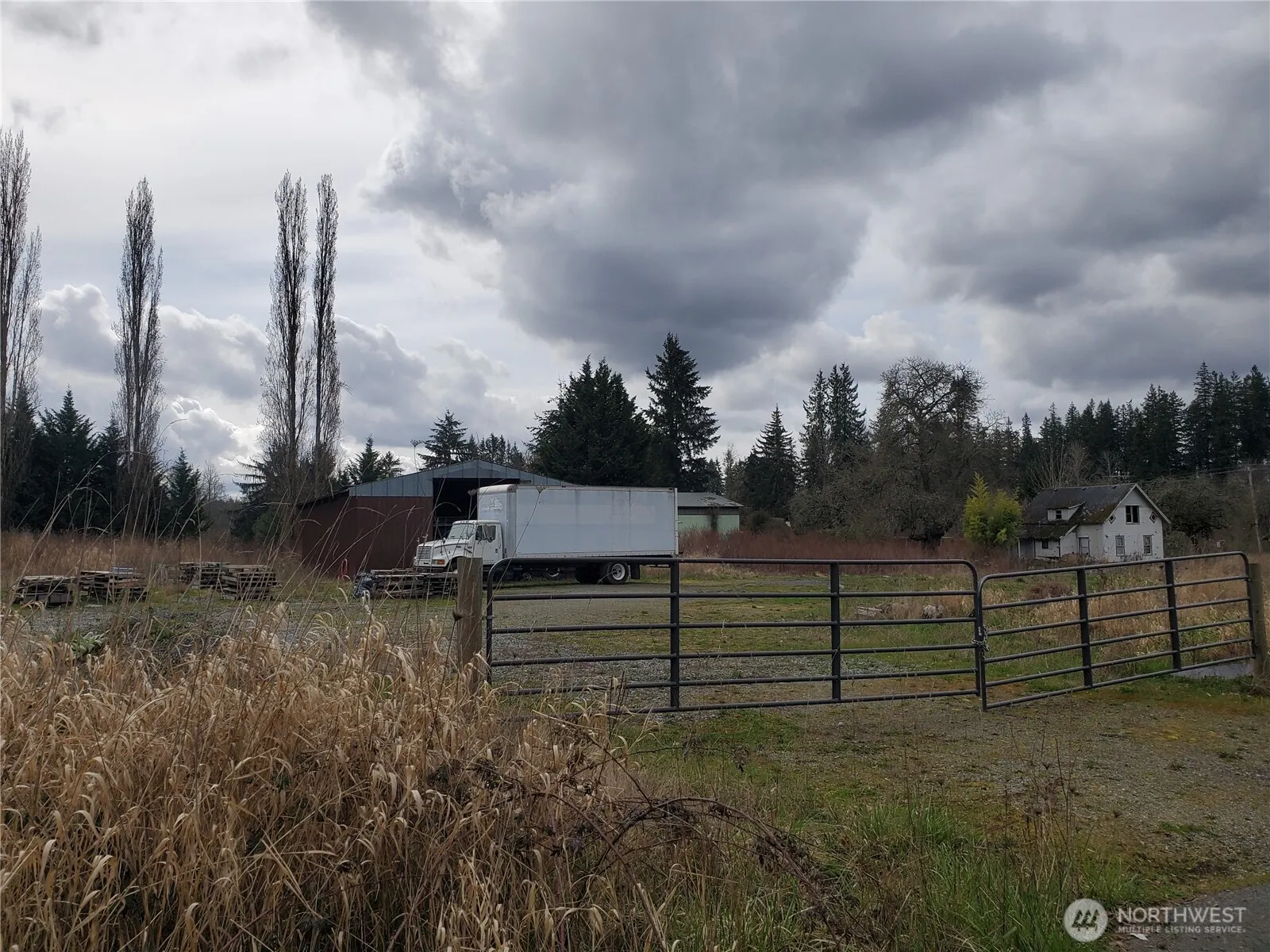19711 NE Union Hill Road , Redmond, WA 98053-9410