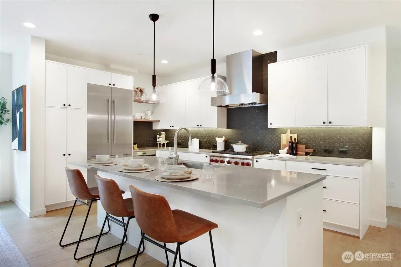 505 2nd Avenue #A, Kirkland, WA 98033