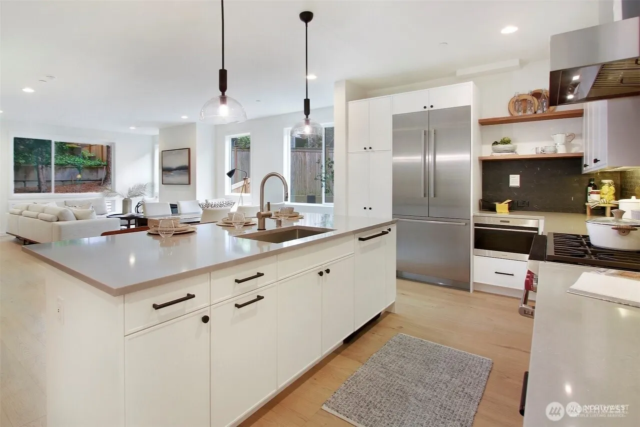 505 2nd Avenue #A, Kirkland, WA 98033