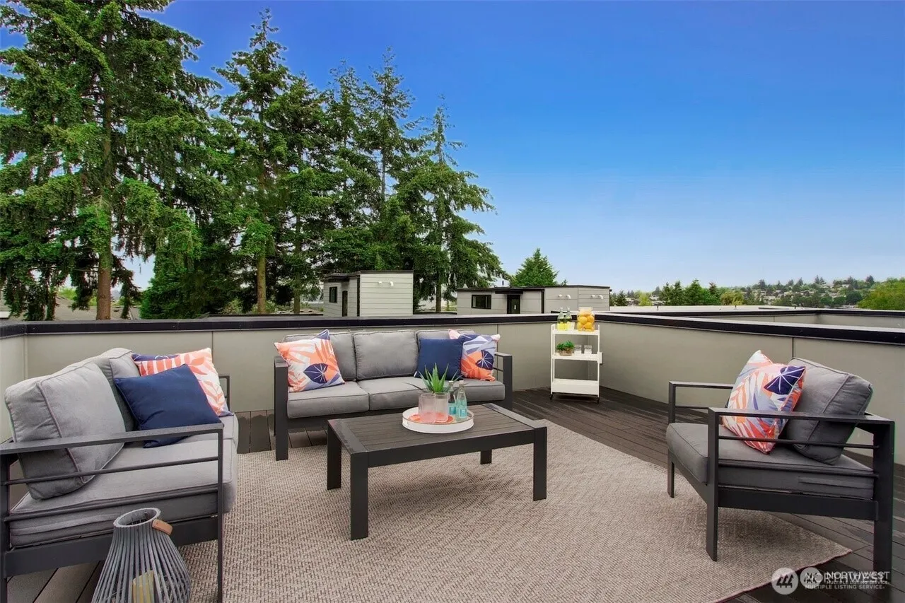 505 2nd Avenue #A, Kirkland, WA 98033