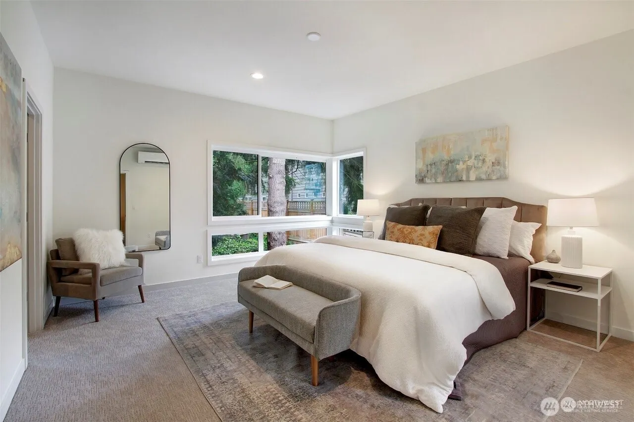 505 2nd Avenue #A, Kirkland, WA 98033