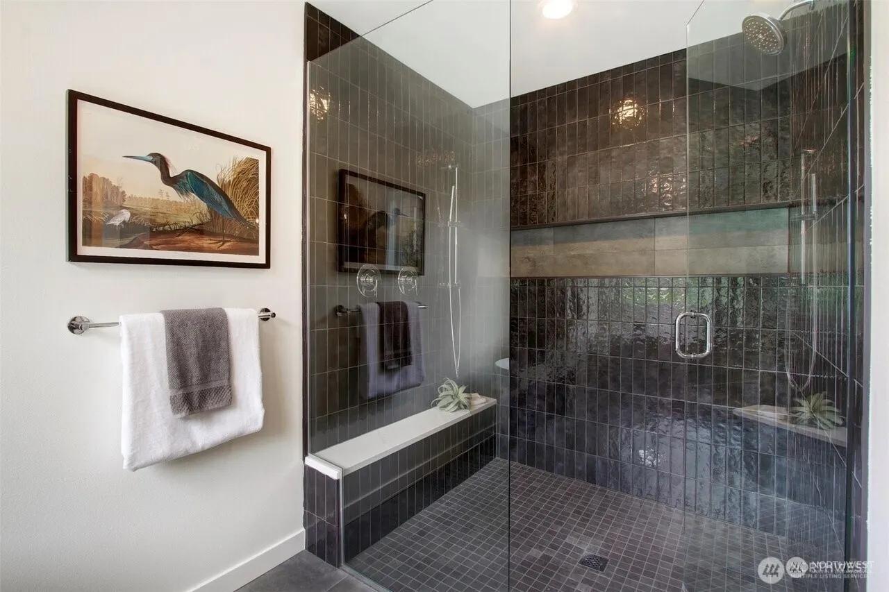 505 2nd Avenue #A, Kirkland, WA 98033