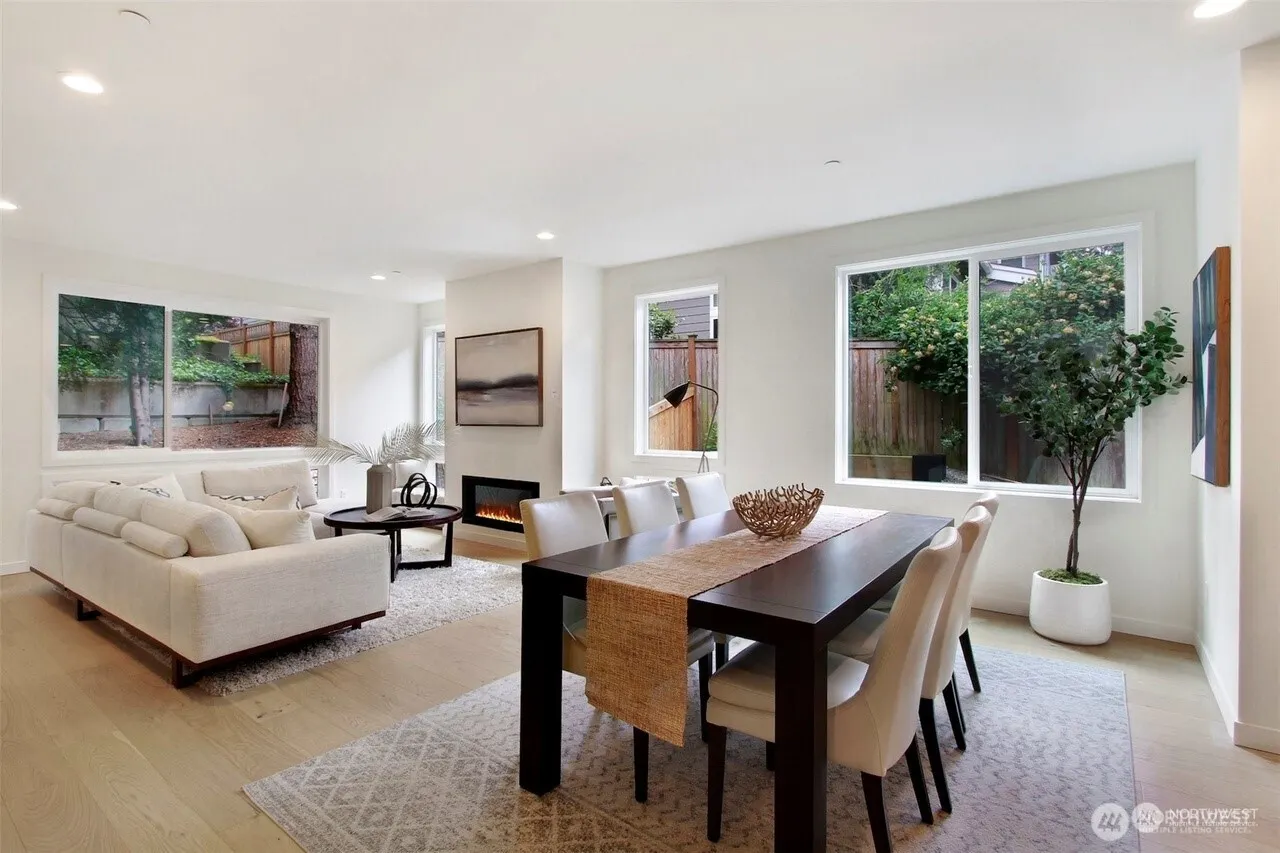 505 2nd Avenue #A, Kirkland, WA 98033
