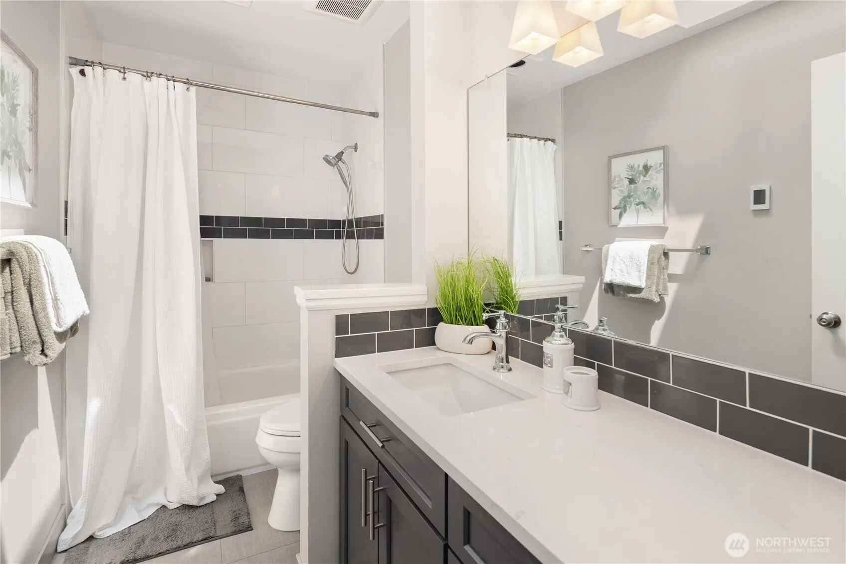 16027 SE 125th Street , Renton, WA 98059-6411