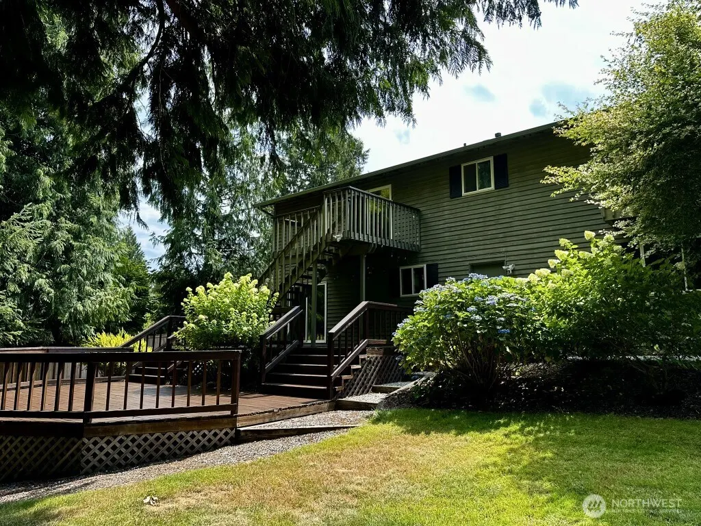 20526 NE 43rd Street , Sammamish, WA 98074