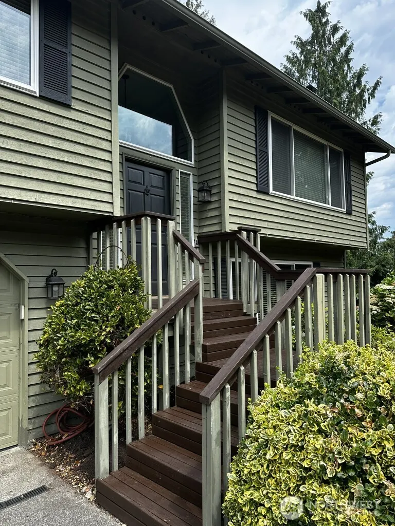 20526 NE 43rd Street , Sammamish, WA 98074