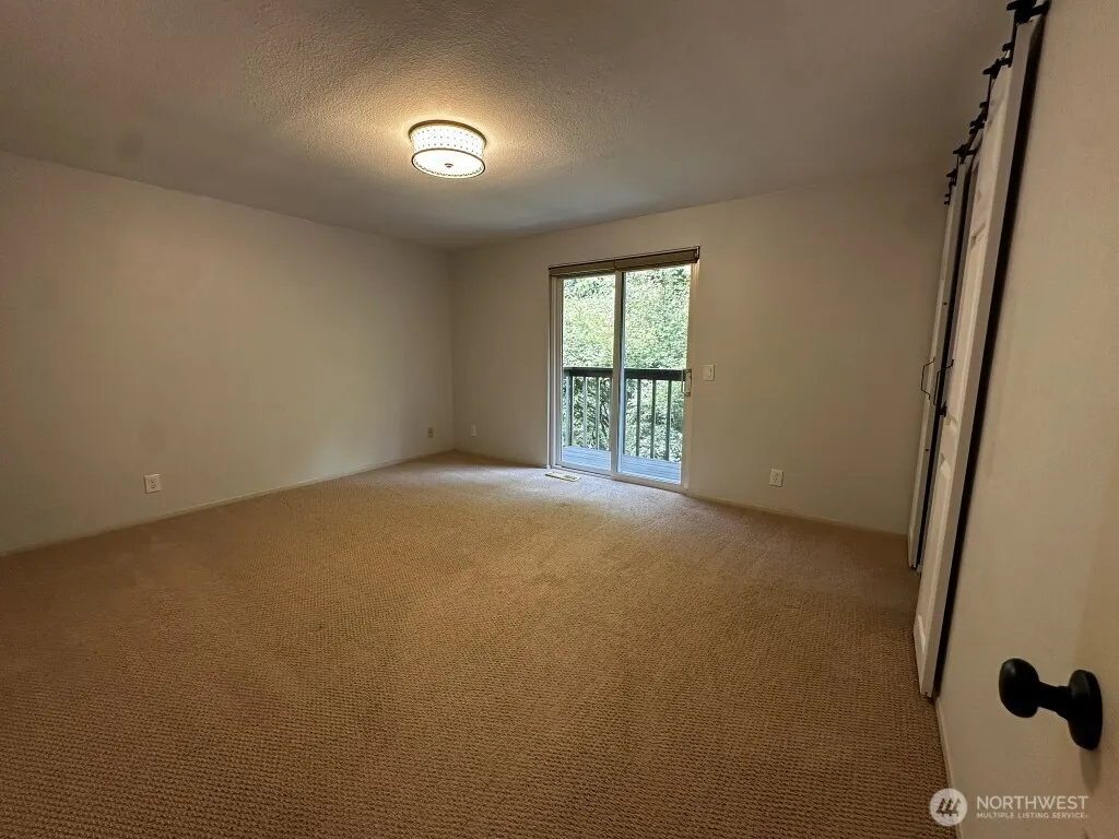20526 NE 43rd Street , Sammamish, WA 98074