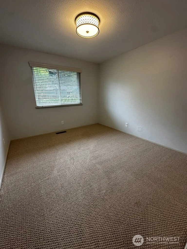 20526 NE 43rd Street , Sammamish, WA 98074